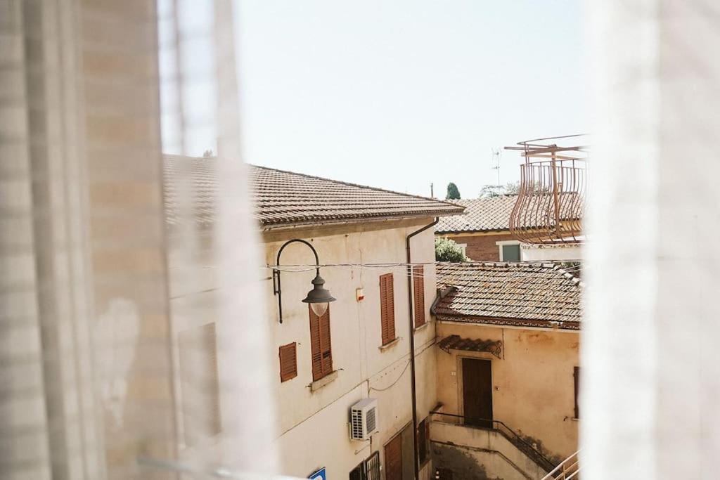 Casa Vacanze L'Angolo Fiorito Беттолле Экстерьер фото