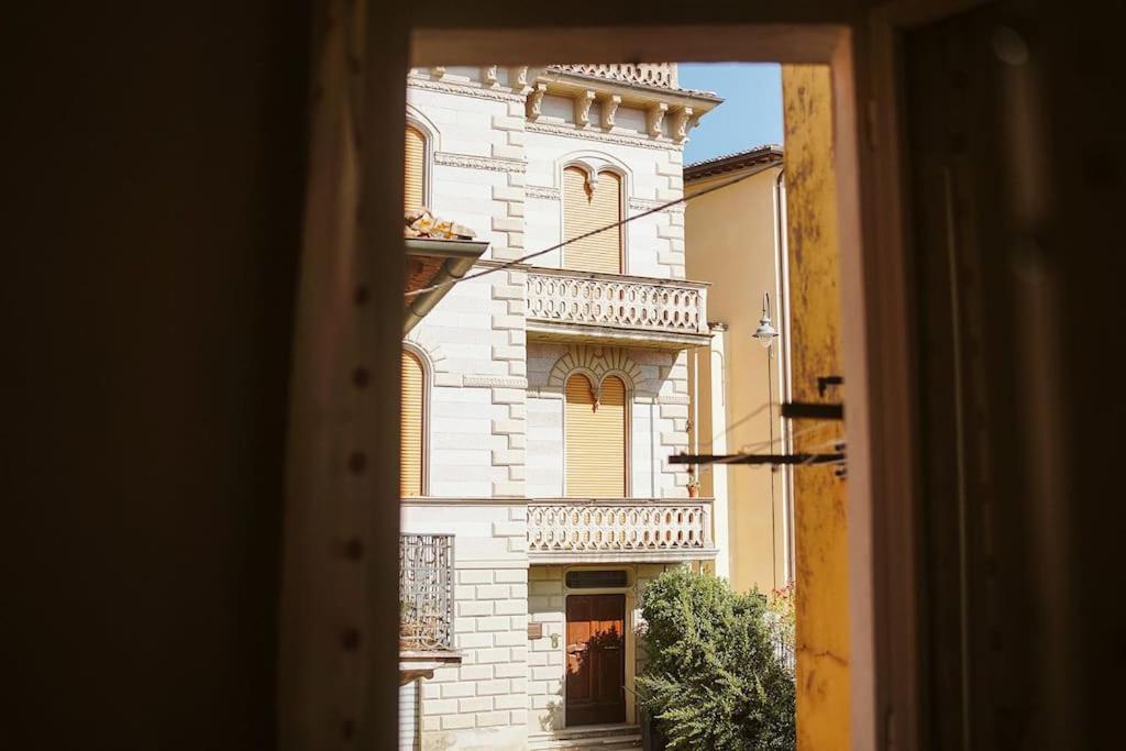 Casa Vacanze L'Angolo Fiorito Беттолле Экстерьер фото