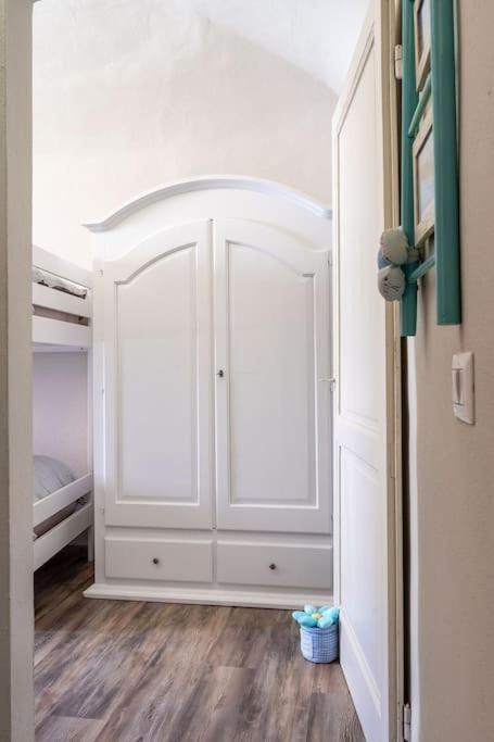 Casa Vacanze L'Angolo Fiorito Беттолле Экстерьер фото